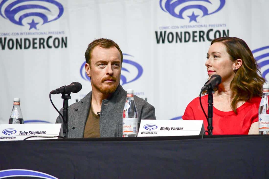Lost In Space Netflix WonderCon 2018 Cast 06