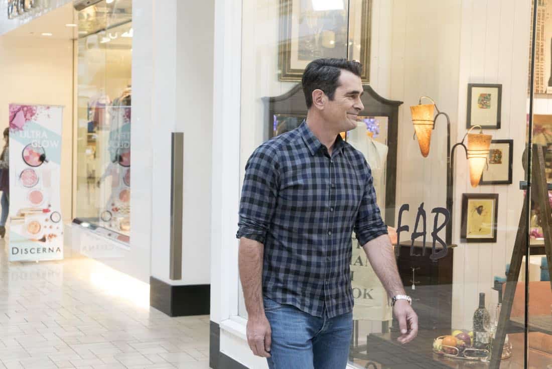 Modern Family Season 9 Episode 18 Photos Daddy Issues A Tv Music Tech Movie And Entertainment Website