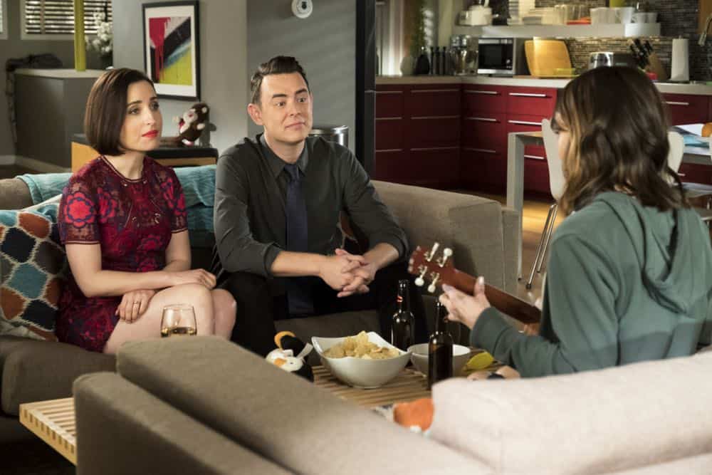 Life In Pieces Episode 17 Season 3 Sitter Dating Sister Mattress 02