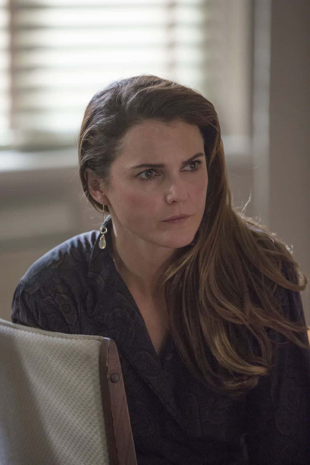 THE AMERICANS Season 6 Episode 5 Photos The Great Patriotic War 11 THE AMERICANS -- "The Great Patriotic War" -- Season 6, Episode 5 (Airs Wednesday, April 25, 10:00 pm/ep) -- Pictured: Keri Russell as Elizabeth Jennings. CR: Eric Liebowitz/FX