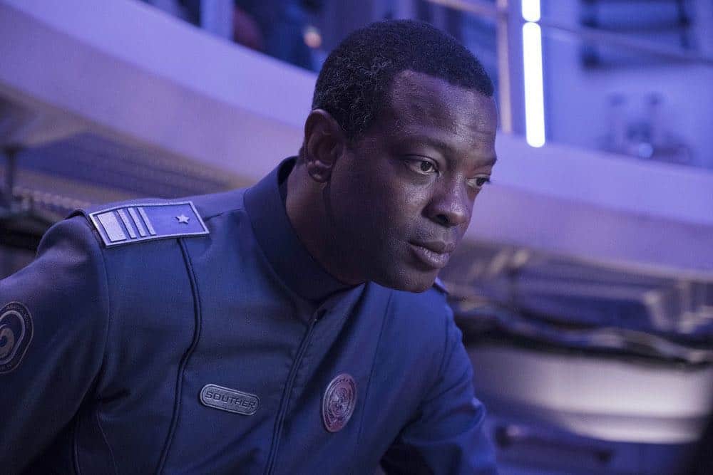 THE EXPANSE Season 3 Episode 3 Photos Assured Destruction 7 THE EXPANSE -- "Assured Destruction" Episode 303 -- Pictured: Martin Roach as Admiral Souther -- (Photo by: Rafy/Syfy)