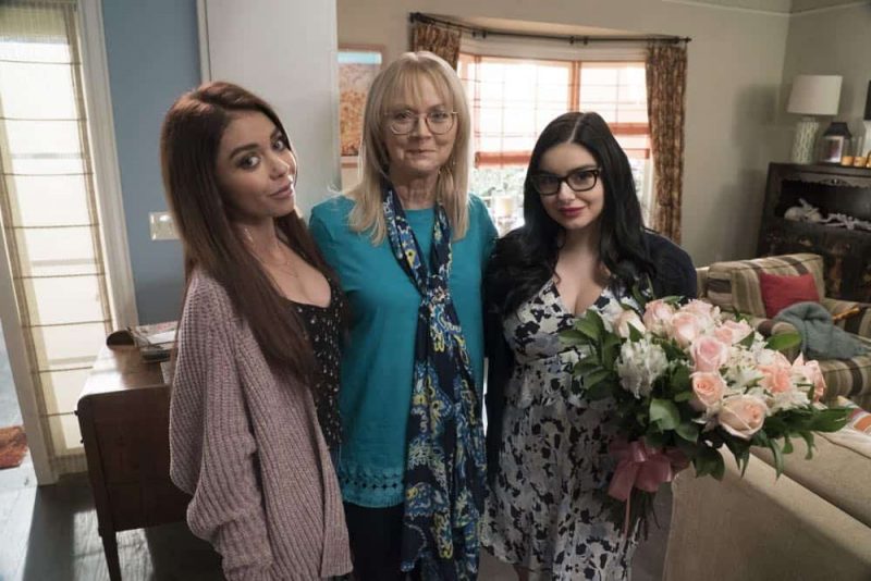 MODERN FAMILY Season 9 Episode 20 Photos Mother Seat42F