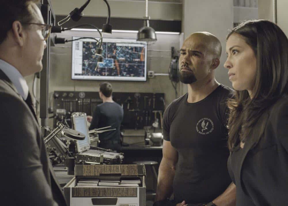 SWAT Episode 20 Season 1 Vendetta 15