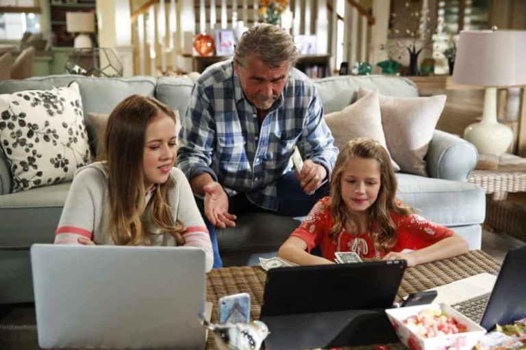 life in pieces season 3 episode 18 life in pieces season 3 episode 18