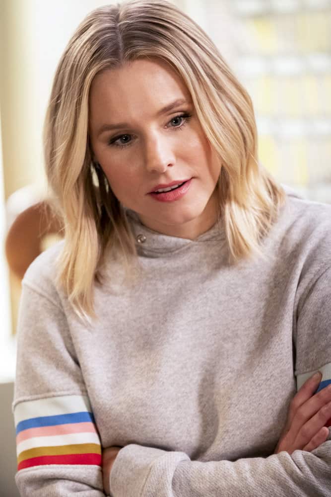 THE GOOD PLACE -- "Everything is Bronzer! Pt. 2" Episode 302 -- Pictured: Kristen Bell as Eleanor -- (Photo by: Justin Lubin/NBC)