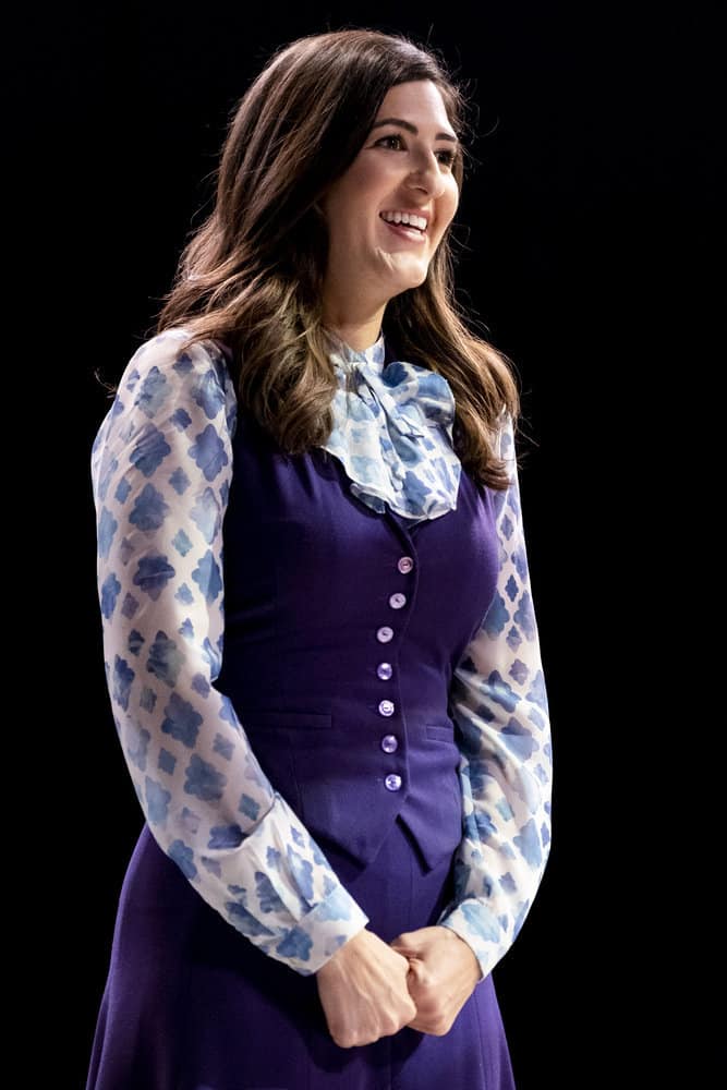 THE GOOD PLACE -- "Everything is Bronzer! Pt. 2" Episode 302 -- Pictured: D'Arcy Carden as Janet -- (Photo by: Justin Lubin/NBC)