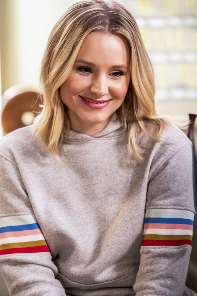 THE GOOD PLACE -- "Everything is Bronzer! Pt. 2" Episode 302 -- Pictured: Kristen Bell as Eleanor -- (Photo by: Justin Lubin/NBC)