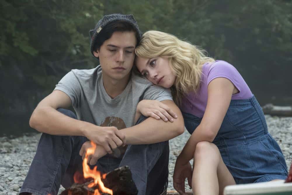 Riverdale -- "Chapter Thirty-Six: Labor Day" -- Image Number: RVD301a_0268.jpg -- Pictured (L-R): Cole Sprouse as Jughead and Lili Reinhart as Betty -- Photo: Katie Yu/The CW -- ÃÂ© 2018 The CW Network, LLC. All Rights Reserved.