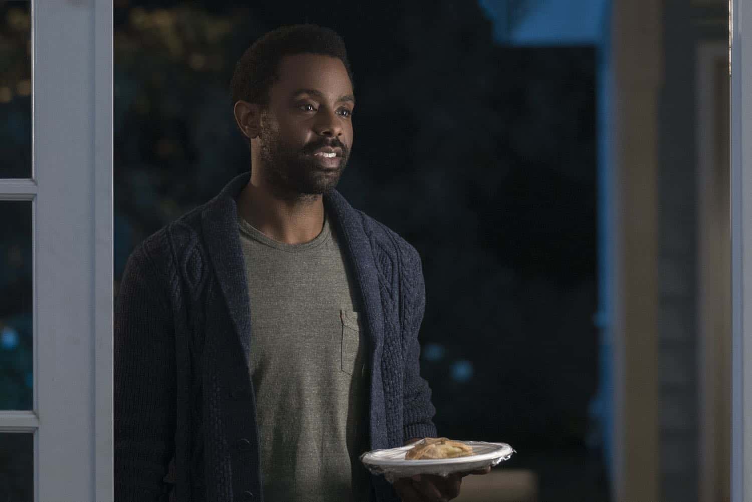 DEAD TO ME Season 1 Trailer + Photos 7 Dead To Me Season 1 Netflix 6