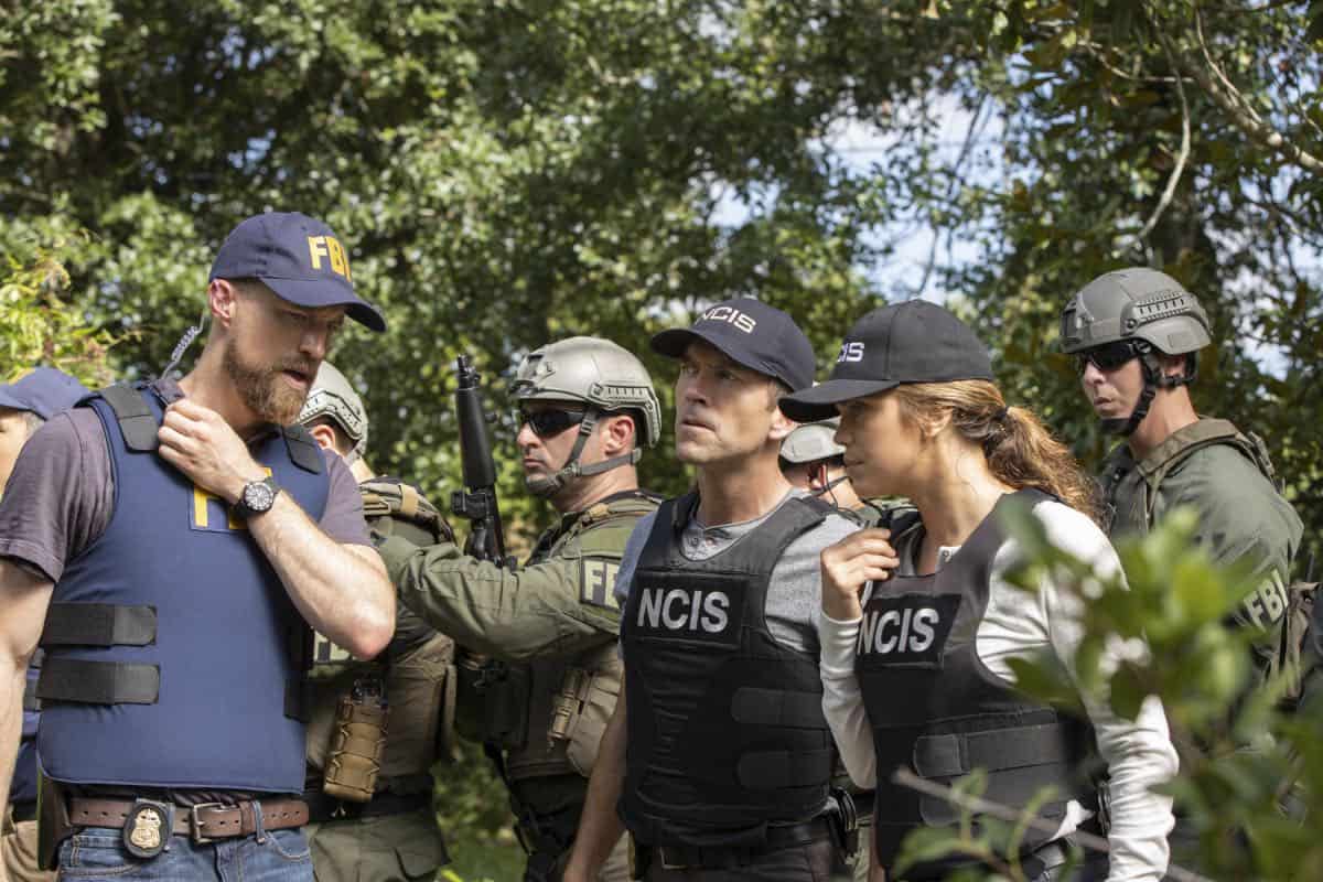 "Judgement Call" - Pride must cut his vacation short when Hannah is suspended for breaking protocol during a joint investigation with the FBI, on the sixth season premiere of "NCIS: NEW ORLEANS," Tuesday, Sept. 24 (10:00-11:00 PM, ET/PT) on the CBS Television Network. Pictured L-R: Adam David Thompson as FBI Special Agent Harper, Lucas Black as Special Agent Christopher LaSalle, and Vanessa Ferlito as FBI Special Agent Tammy Gregorio Photo: Sam Lothridge/CBS ©2019 CBS Broadcasting, Inc. All Rights Reserved