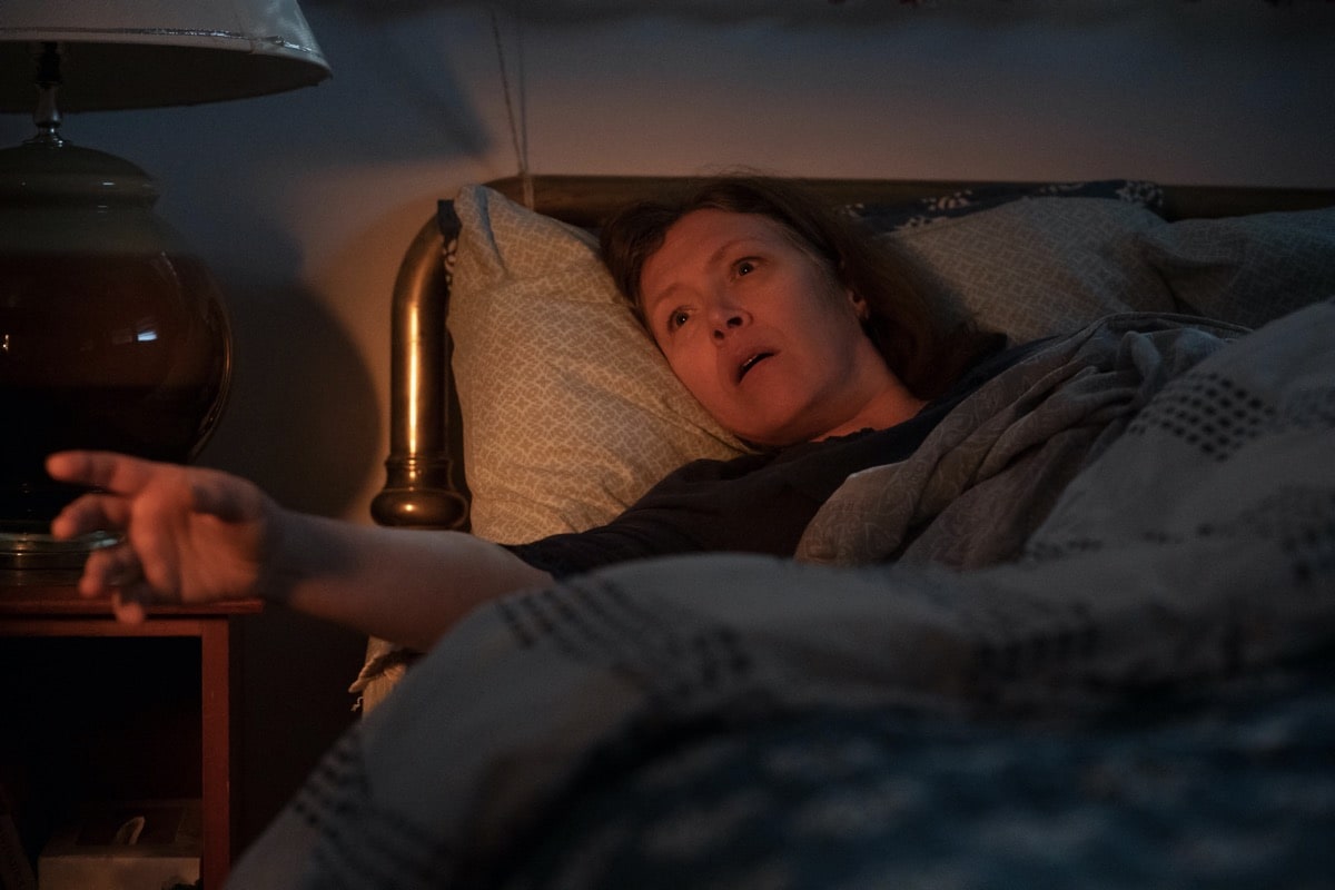 Monsterland -- "Eugene, OR" -- Episode 102 -- A lonely teen encounters an unwelcome guest. Gayle (Sherry Jo Ward), shown. (Photo by: Barbara Nitke/Hulu)