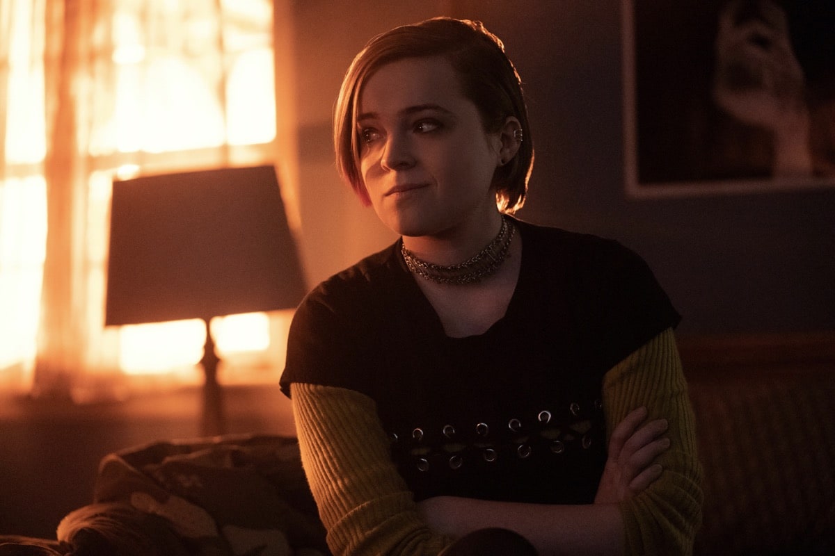 Monsterland -- "Eugene, OR" -- Episode 102 -- A lonely teen encounters an unwelcome guest. Finalgirl (Nadia Alexander) (Photo by: Barbara Nitke/Hulu)