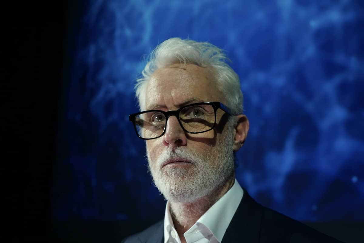 NEXT: John Slattery in the "File #1" season premiere episode of NEXT airing Tuesday, Oct. 6 (9:00-10:00 PM ET/PT) on FOX. © 2020 FOX MEDIA LLC. Cr: Ed Araquel/FOX. NEXT: John Slattery in the "File #1" season premiere episode of NEXT airing Tuesday, Oct. 6 (9:00-10:00 PM ET/PT) on FOX. © 2020 FOX MEDIA LLC. Cr: Ed Araquel/FOX.