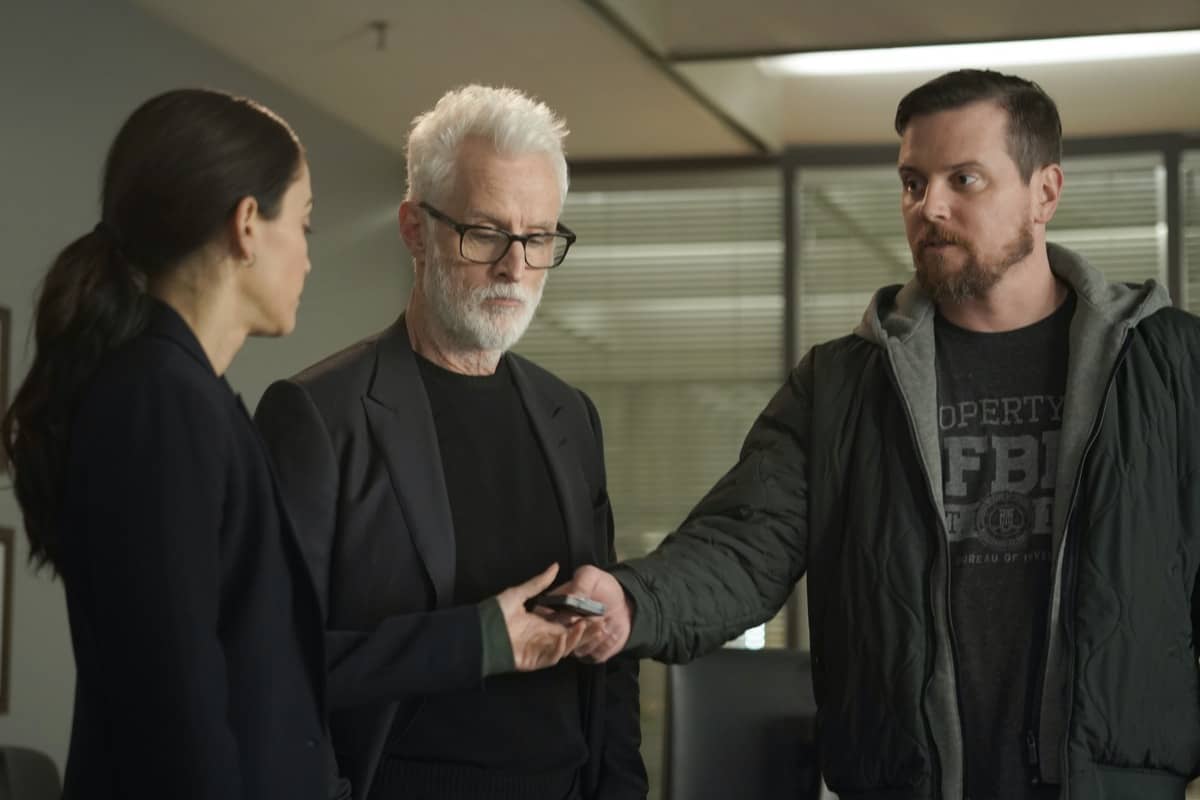 NEXT: L-R: Fernanda Andrade, John Slattery and Michael Mosley in the "File #1" season premiere episode of NEXT airing Tuesday, Oct. 6 (9:00-10:00 PM ET/PT) on FOX. © 2020 FOX MEDIA LLC. Cr: Shane Harvey/FOX. NEXT: L-R: Fernanda Andrade, John Slattery and Michael Mosley in the "File #1" season premiere episode of NEXT airing Tuesday, Oct. 6 (9:00-10:00 PM ET/PT) on FOX. © 2020 FOX MEDIA LLC. Cr: Shane Harvey/FOX.