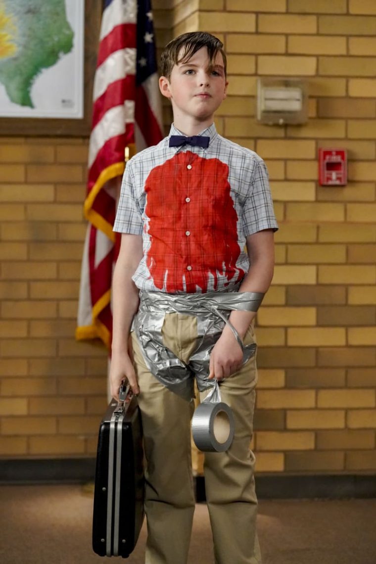 YOUNG SHELDON Season 4 Episode 6 Photos Freshman Orientation And The