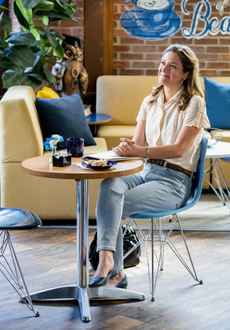 YOUNG SHELDON Season 4 Episode 6 Photos Freshman Orientation And The Inventor Of The Zipper