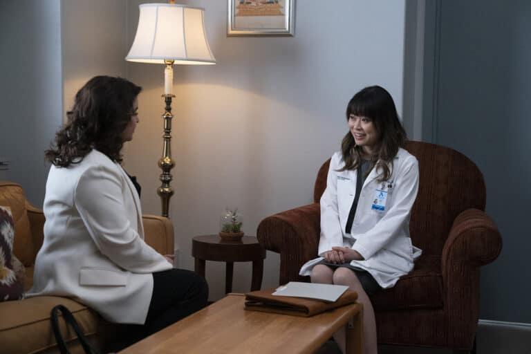 New Amsterdam Saison 3 Episode 9 NEW AMSTERDAM Season 3 Episode 9 Photos Disconnected | Seat42F
