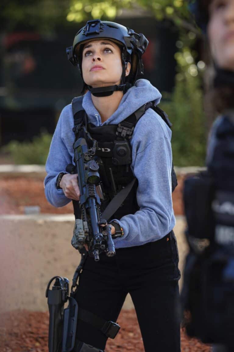 SWAT Season 4 Episode 16 Photos Lockdown | Seat42F - Where Can I Watch Season 4 Of Swat