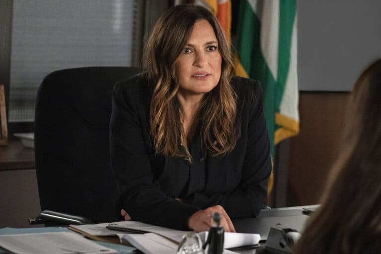 LAW AND ORDER SVU Season 23 Episode 2 Photos Never Turn Your Back On