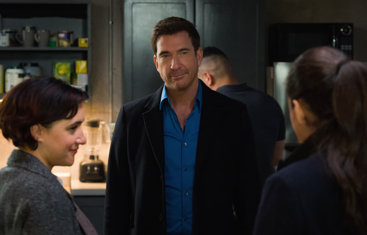 FBI MOST WANTED Season 3 Episode 17 “Covenant” – The team’s new leader, charming but formidable Special Agent Remy Scott (Dylan McDermott), takes charge as they investigate a series of homicides tied to a forbidden love between a young teen and her older boyfriend, on the CBS Original series FBI: MOST WANTED, Tuesday, April 12 (10:00-11:00 PM, ET/PT) on the CBS Television Network, and available to stream live and on demand on Paramount+. Pictured: Dylan McDermott as Supervisory Special Agent Remy Scott. Photo: Mark Schäfer/CBS ©2022 CBS Broadcasting, Inc. All Rights Reserved.
