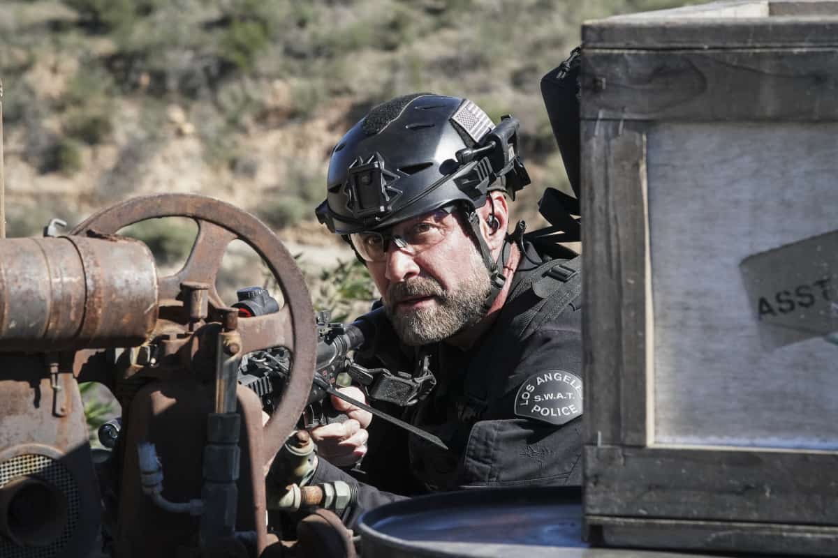 SWAT Season 5 Episode 17 “Cry Foul” – When a series of deadly explosions hits oil derricks across Los Angeles, SWAT teams up to hunt down an activist turned terrorist. Also, Deacon and his wife, Annie (Bre Blair), work to free a reformed drug dealer they believe was sent away for a murder he didn’t commit, on the CBS Original series S.W.A.T., Sunday, April 17 (10:00-11:00 PM, ET/PT) on the CBS Television Network, and available to stream live and on demand on Paramount+*.  Pictured (L-R): Jay Harrington as David “Deacon” Kay. Photo: Bill Inoshita/CBS ©2022 CBS Broadcasting, Inc. All Rights Reserved.