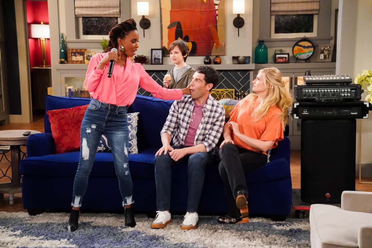 THE NEIGHBORHOOD Season 4 Episode 21 “Welcome to the Dream Girls” – When Tina reunites with her former girl group after decades apart, old issues are reignited, threatening to derail the trio’s big performance, on the CBS Original series THE NEIGHBORHOOD, Monday, May 16 (8:00-8:30 PM, ET/PT) on the CBS Television Network, and available to stream live and on demand on Paramount+. Series star and executive producer Cedric the Entertainer directed the episode. Pictured (L-R): Shanola Hampton as Nicki, Hank Greenspan as Grover Johnson, Max Greenfield as Dave Johnson, and Beth Behrs as Gemma Johnson. Photo: Monty Brinton/CBS ©2022 CBS Broadcasting, Inc. All Rights Reserved.