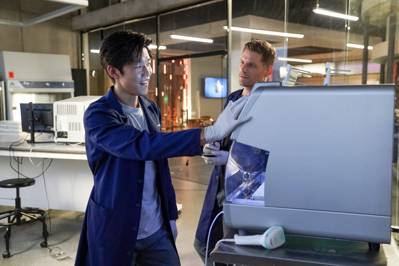 CSI VEGAS Season 2 Episode 1 Photos She's Gone | Seat42F