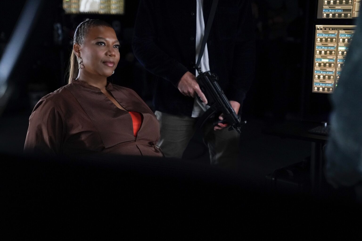 THE EQUALIZER Season 3 Episode 1 Photos Boom Seat42F