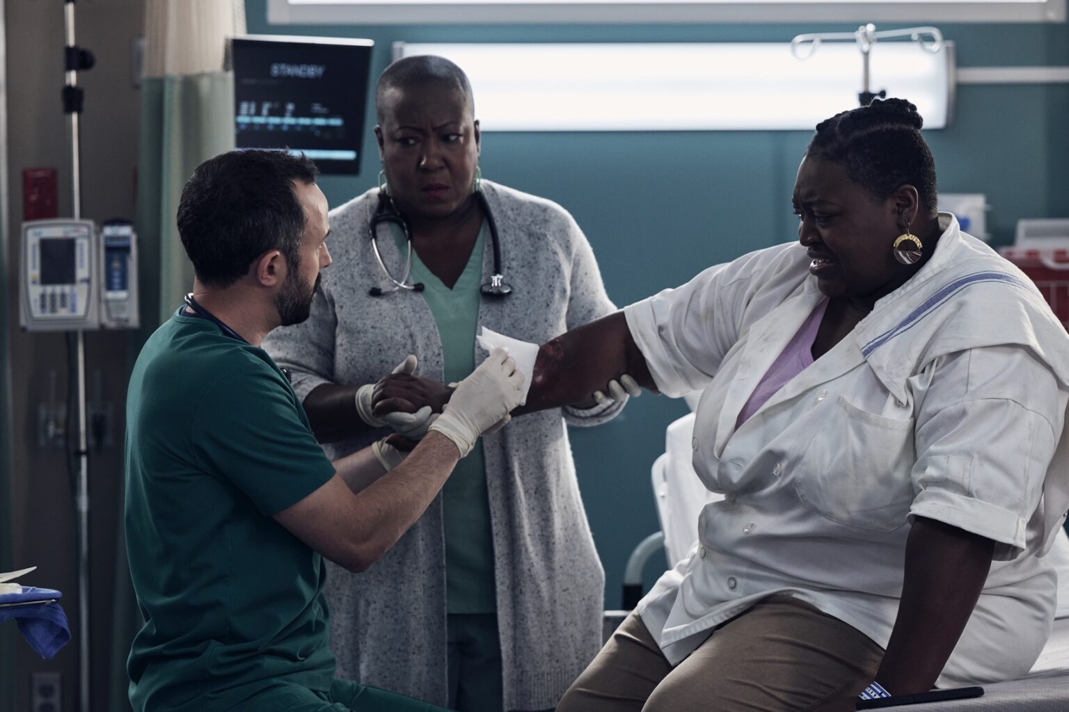 THE RESIDENT Season 6 Episode 1 Photos Two Hearts Seat42F