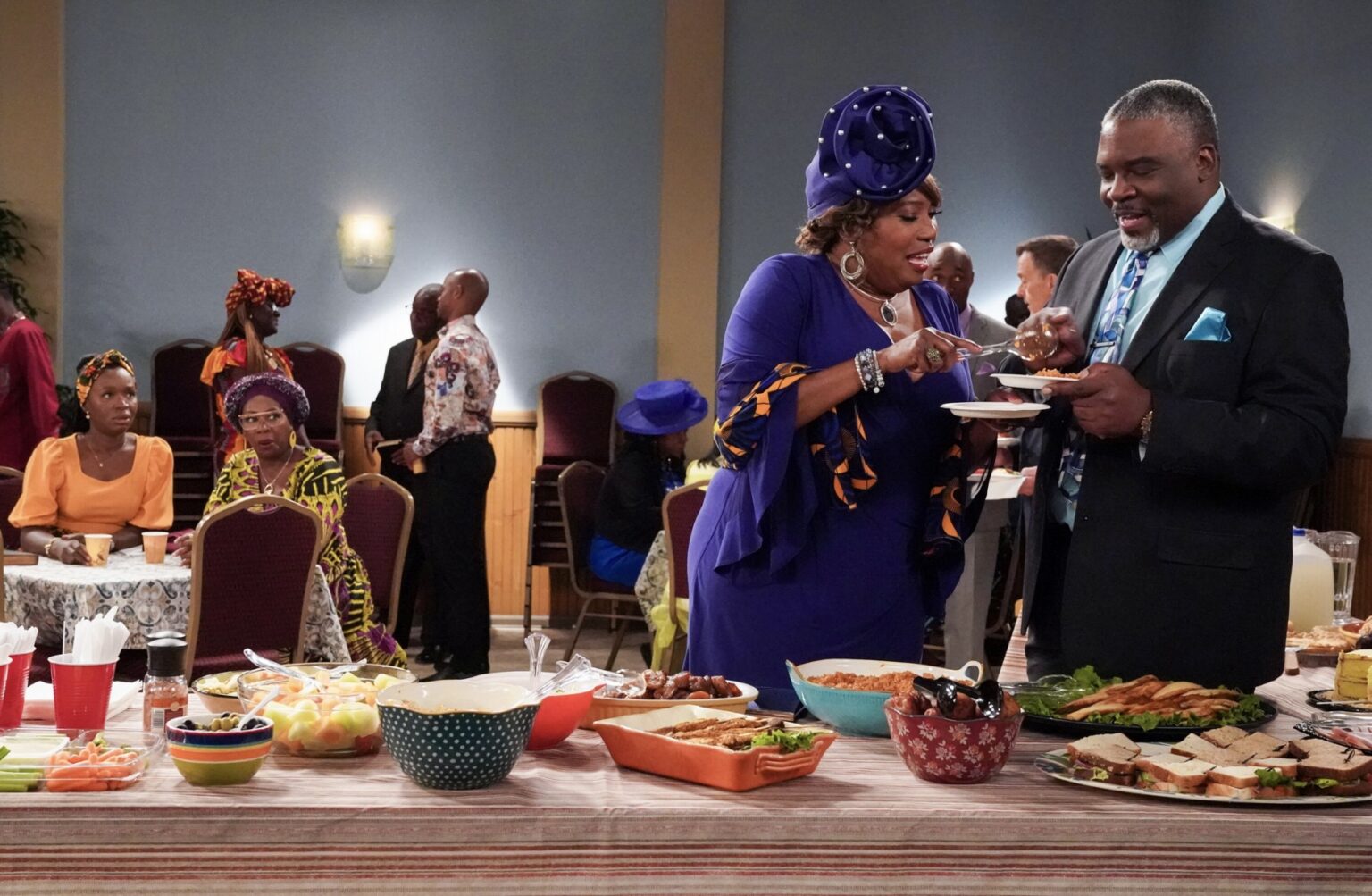 BOB HEARTS ABISHOLA Season 4 Episode 1 Photos Touched By A Holy Hand