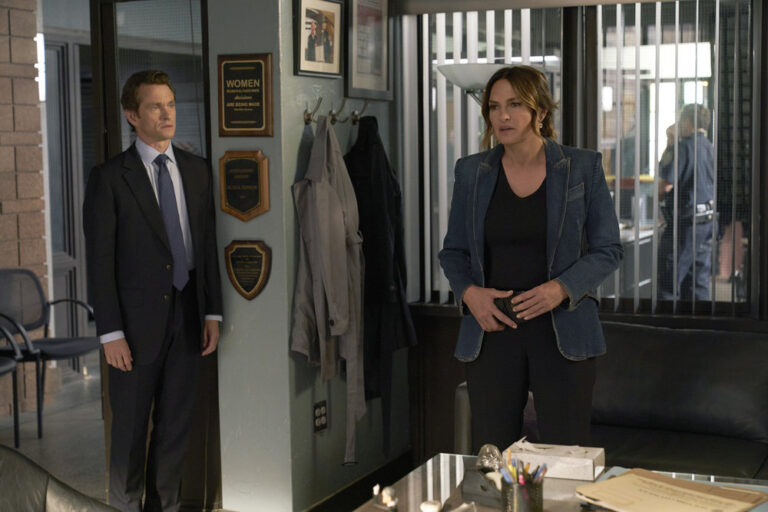 LAW AND ORDER SVU Season 24 Episode 1 Photos Gimme Shelter Part 2 Seat42F