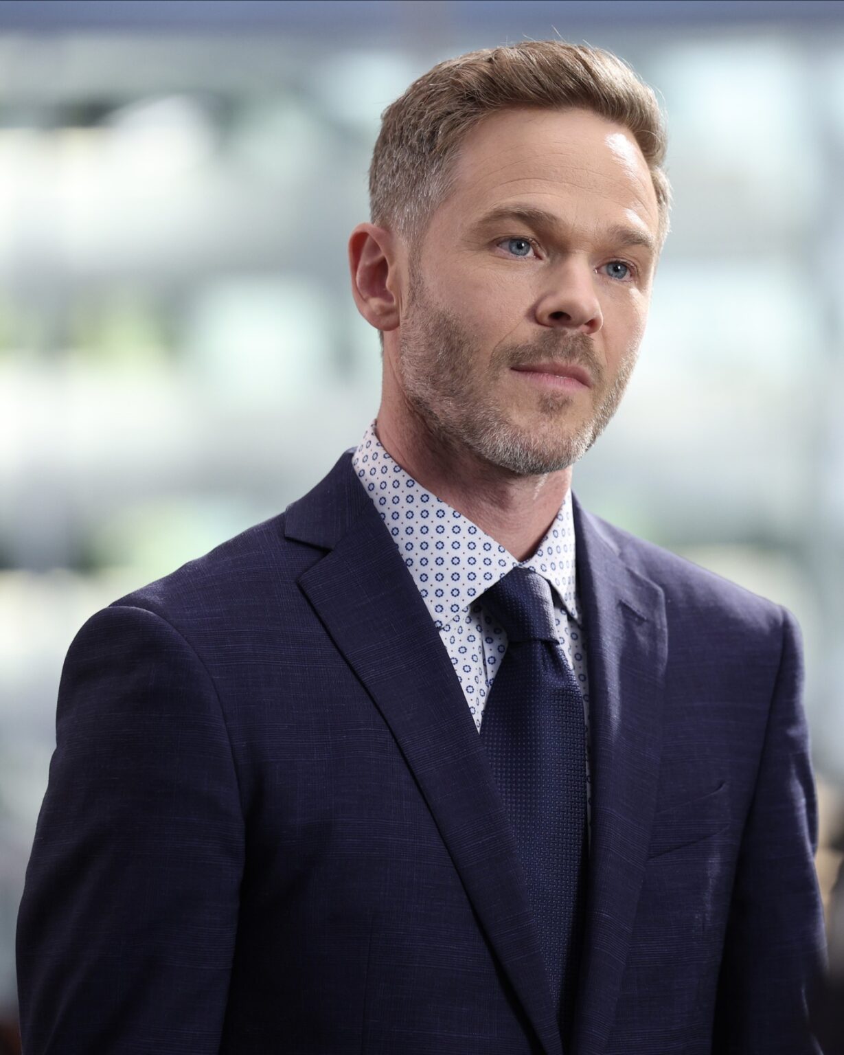 THE ROOKIE Season 5 Episode 3 Photos Dye Hard Seat42F
