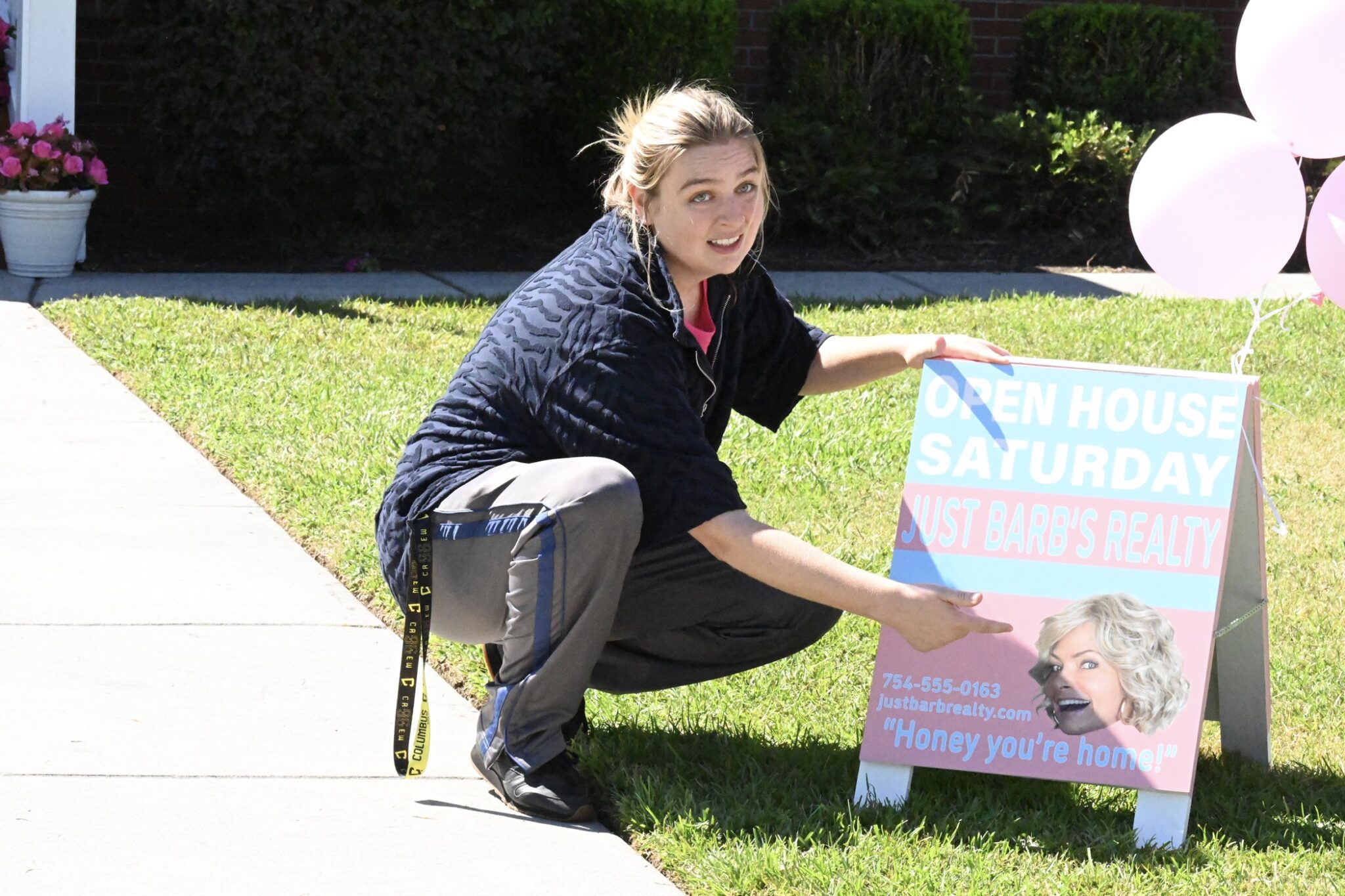 TO FLATCH Season 2 Episode 4 Photos Open House Seat42F