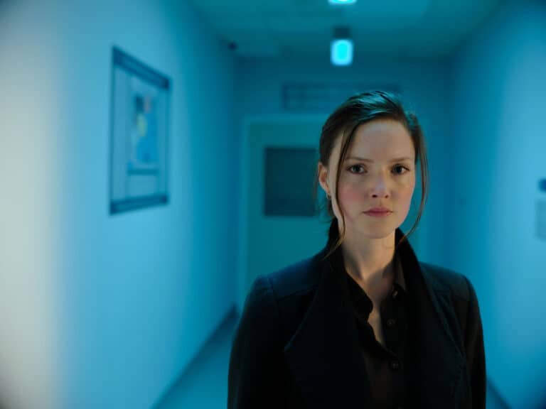 THE CAPTURE Season 2 Promo Photos Seat42F