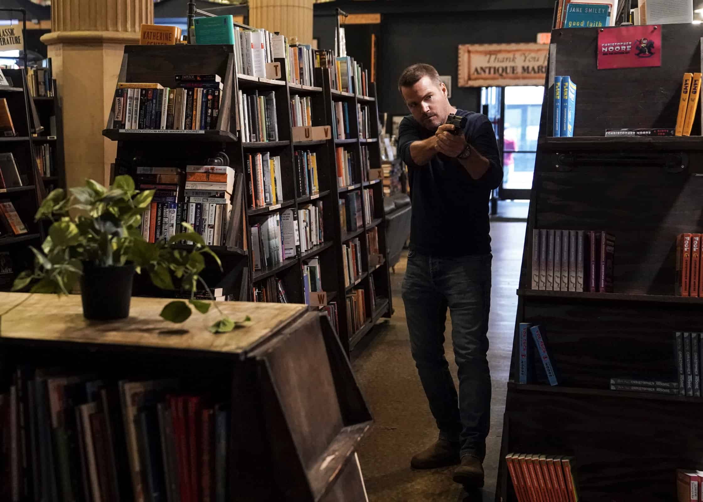 NCIS LOS ANGELES Season 14 Episode 6 “Glory of the Sea” – NCIS is called to investigate after Rear Admiral Ted Gordon is abducted from his home. Also, Kensi struggles with being the fun parent while Deeks is apartment hunting with his mom, on the CBS Original series NCIS: LOS ANGELES, Sunday, Nov. 13 (10:00-11:00 PM, ET/PT) on the CBS Television Network, and available to stream live and on demand on Paramount+.  Pictured (L-R): Chris O\'Donnell (Special Agent G. Callen).  Photo: Sonja Flemming/CBS ©2022 CBS Broadcasting, Inc. All Rights Reserved.