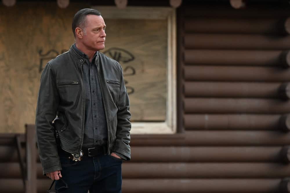 CHICAGO P.D. -- "Proof of Burden" Episode 1009 -- Pictured: Jason Beghe as Hank Voight -- (Photo by: Lori Allen/NBC)
