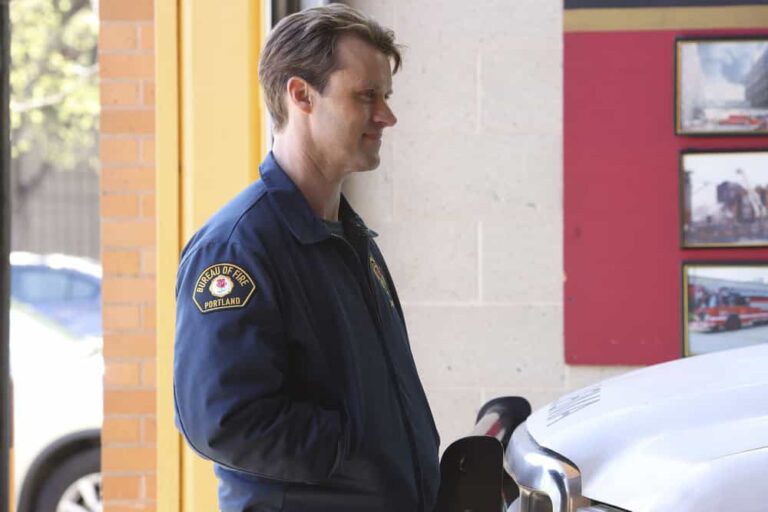 New CHICAGO FIRE Season 11 Episode 22 Photos, Cast, Plot
