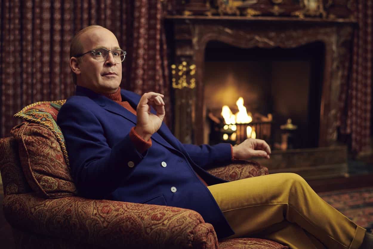 FEUD: Capote Vs. The Swans -- Pictured: Tom Hollander as Truman Capote. CR: Pari Dukovic/FX