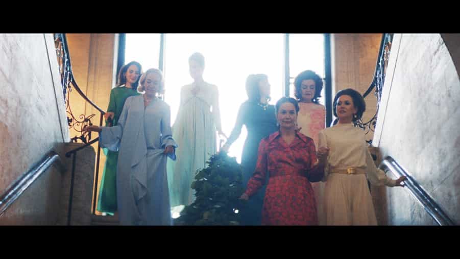 FX’s FEUD: Capote Vs. The Swans "Ice Water in Their Veins" Premieres Wednesday, January 31 at 10 p.m. ET/PT -- Pictured: (front, l-r) Chloe Sevigny as C.Z. Guest,  Naomi Watts as Babe Paley, Diane Lane as Slim Keith. CR: FX