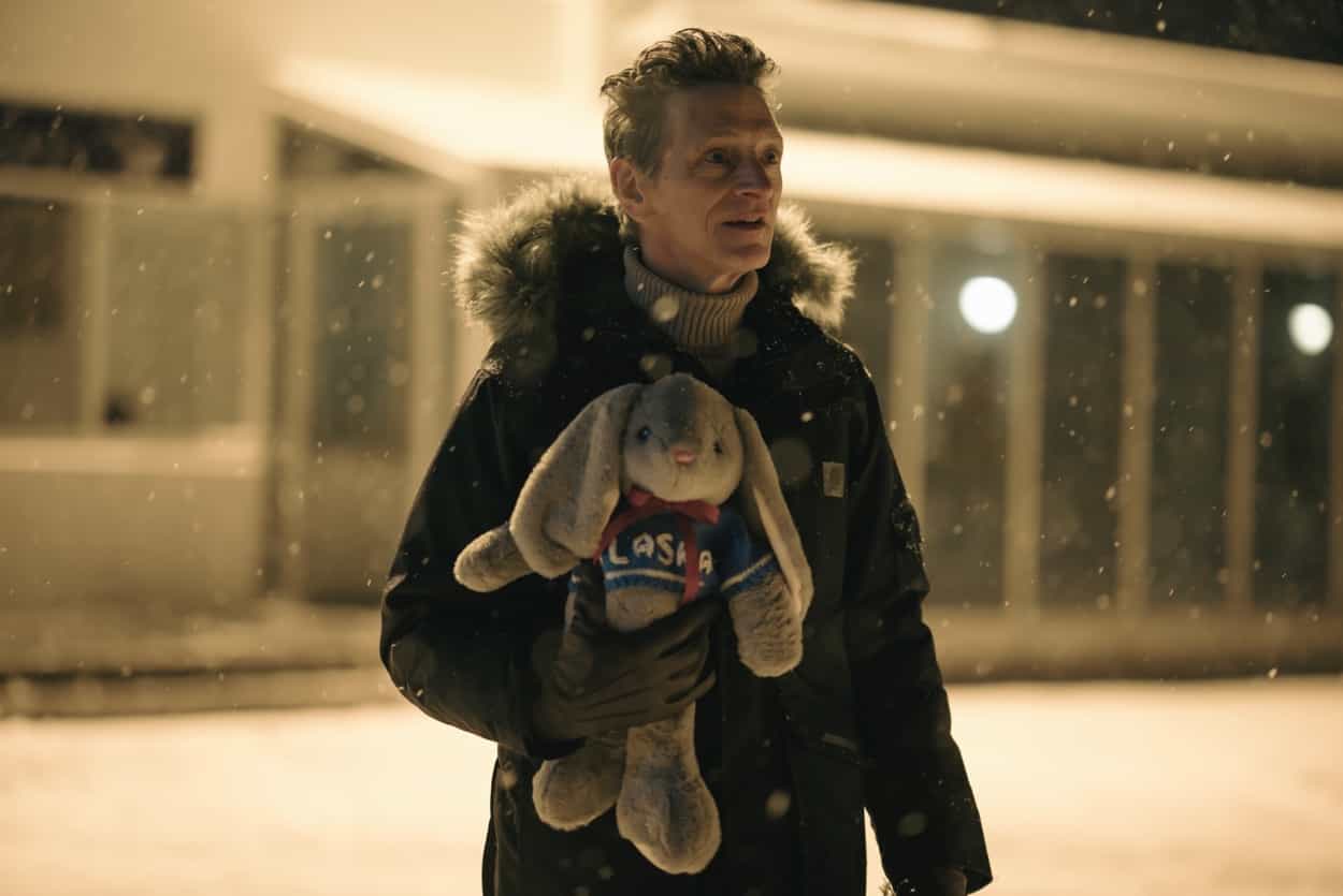 TRUE DETECTIVE Season 4 Episode 4 Photos Part 4 6 John Hawkes True Detective Season 4 Episode 4 Night Country