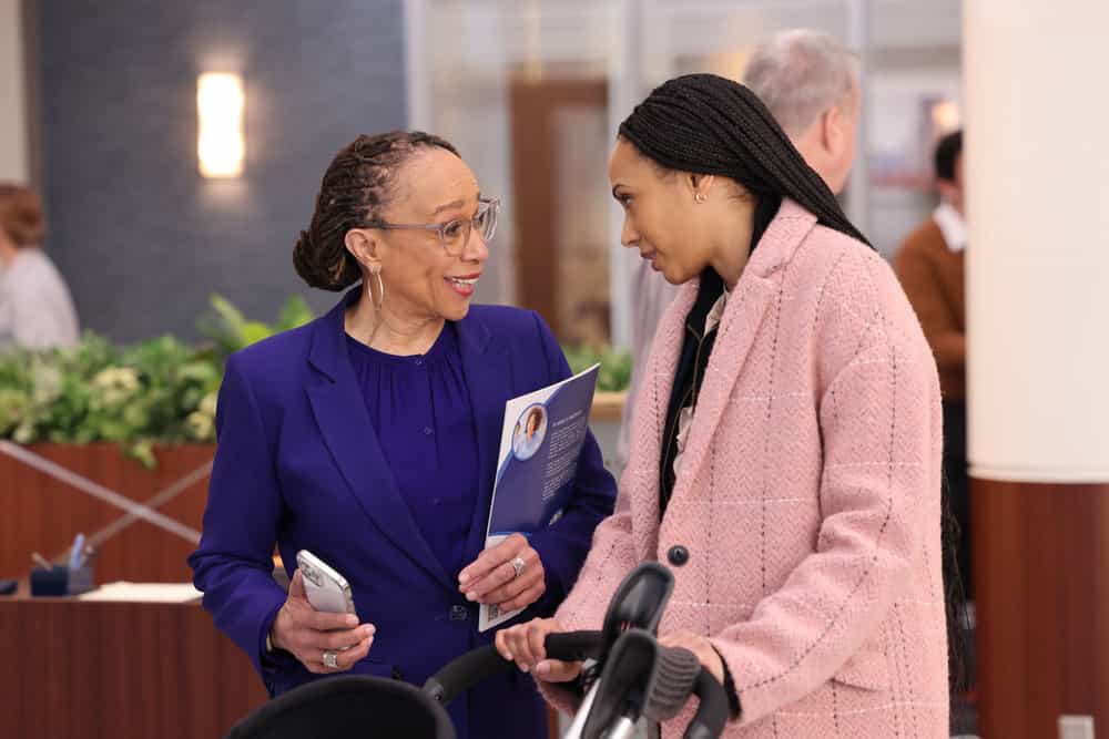 CHICAGO MED Season 9 Episode 4 -- "These Are Not the Droids You are Looking For" Episode 9004 -- Pictured: (l-r) S. Epatha Merkerson as Sharon Goodwin, Nicolette Robinson as Tara Goodwin -- (Photo by: George Burns Jr/NBC)