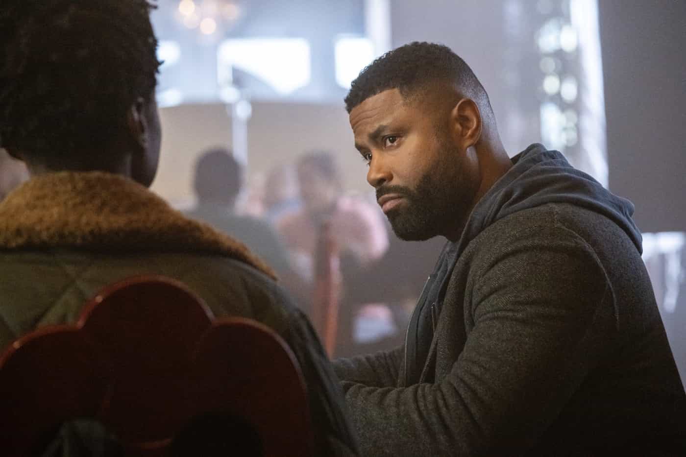 “All the Rage” – When a bus explosion kills several innocent people, the team jumps into action to take down the responsible terrorist organization. Meanwhile, Scola tries to balance fatherhood with the job, on the sixth season premiere of FBI, Tuesday, Feb 13 (8:00-9:00 PM, ET/PT) on the CBS Television Network, and streaming on Paramount+ (live and on demand for Paramount+ with SHOWTIME subscribers, or on demand for Paramount+ Essential subscribers the day after the episode airs).   Pictured: Roshawn Franklin as Agent Hobbs. Photo: Bennett Raglin/CBS ©2023 CBS Broadcasting, Inc. All Rights Reserved.