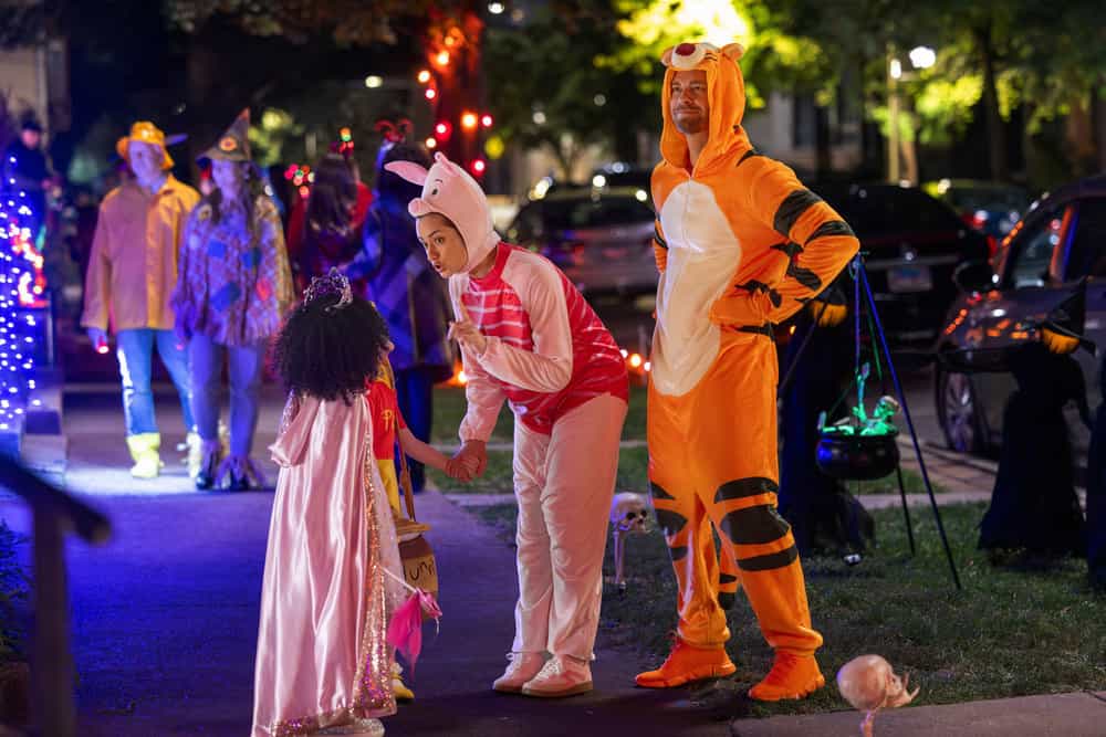 CHICAGO MED -- "What's Hiding in the Dark" Episode 1105 -- Pictured: (l-r) May Lansing as Emelia Smith, Holly Curran as Sadie Smith, Luke Mitchell as Dr. Mitch Ripley -- (Photo by: George Burns Jr/NBC)