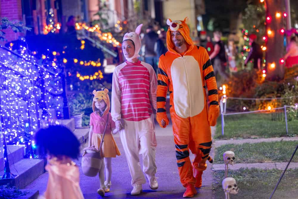CHICAGO MED -- "What's Hiding in the Dark" Episode 1105 -- Pictured: (l-r) May Lansing as Emelia Smith, Holly Curran as Sadie Smith, Luke Mitchell as Dr. Mitch Ripley -- (Photo by: George Burns Jr/NBC)