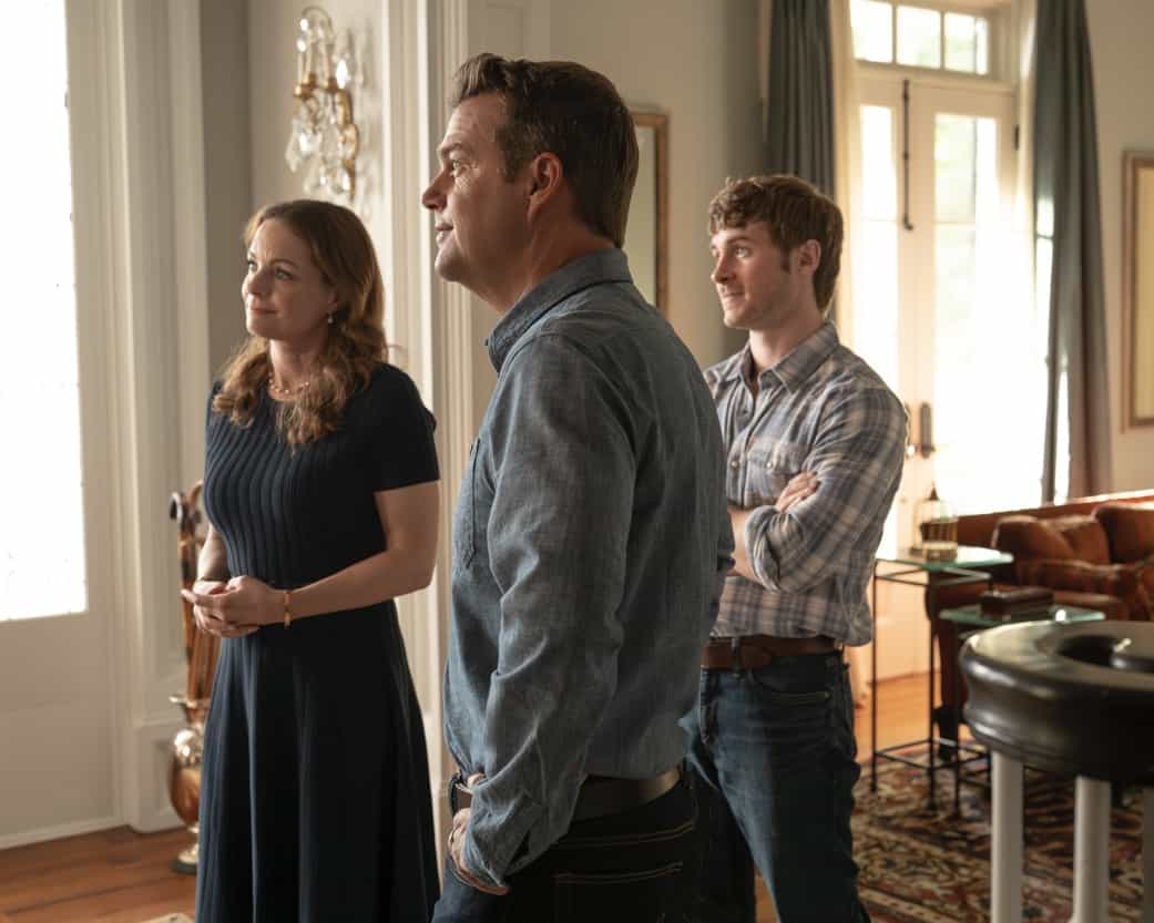 9-1-1: NASHVILLE Season 1 Episode 4 - “Bad Case of the Blues” - Don and the 113 team respond to emergencies at a waterpark and a sorority house. Meanwhile, the crew puts Blue’s skills and knowledge to the test as he trains for his firefighter exam, while Blythe digs into Blue’s past. THURSDAY, OCT. 30 (9:00-10:00 p.m. EDT) on ABC. (Disney/Jake Giles Netter) 
KIMBERLY WILLIAMS-PAISLEY, CHRIS O'DONNELL, MICHAEL PROVOST