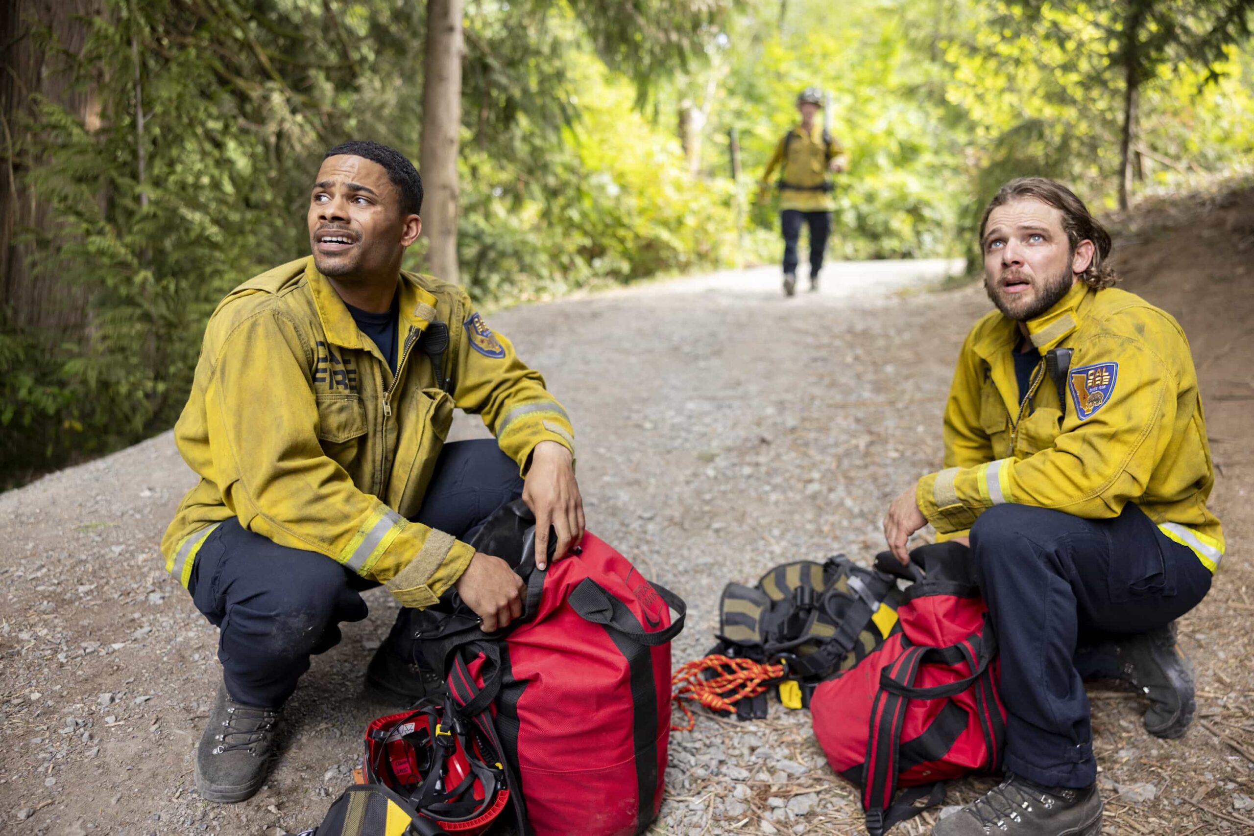Fire Country Season 4 Episode 3 “The Tiny Ways We Start to Heal” – The Station 42 team responds to a dangerous zipline accident that escalates into a wildfire due to illegal fireworks. Meanwhile, Sharon struggles with letting go of Vince’s belongings and unexpectedly finds comfort in Vince’s ex, Renee (Constance Zimmer), on FIRE COUNTRY, Friday, Oct. 31 (9:00-10:00 PM, ET/PT) on the CBS Television Network, and streaming on Paramount+ (live and on-demand for Paramount+ Premium plan subscribers, or on-demand for Paramount+ Essential subscribers the day after the episode airs)*. Emmy® Award winner Shawn Hatosy guest stars as Battalion Chief Brett Richards. Pictured (L-R): Jordan Calloway as Jake Crawford and Max Thieriot as Bode Leone. Photo: Eike Schroter/CBS ©2025 CBS Broadcasting, Inc. All Rights Reserved.