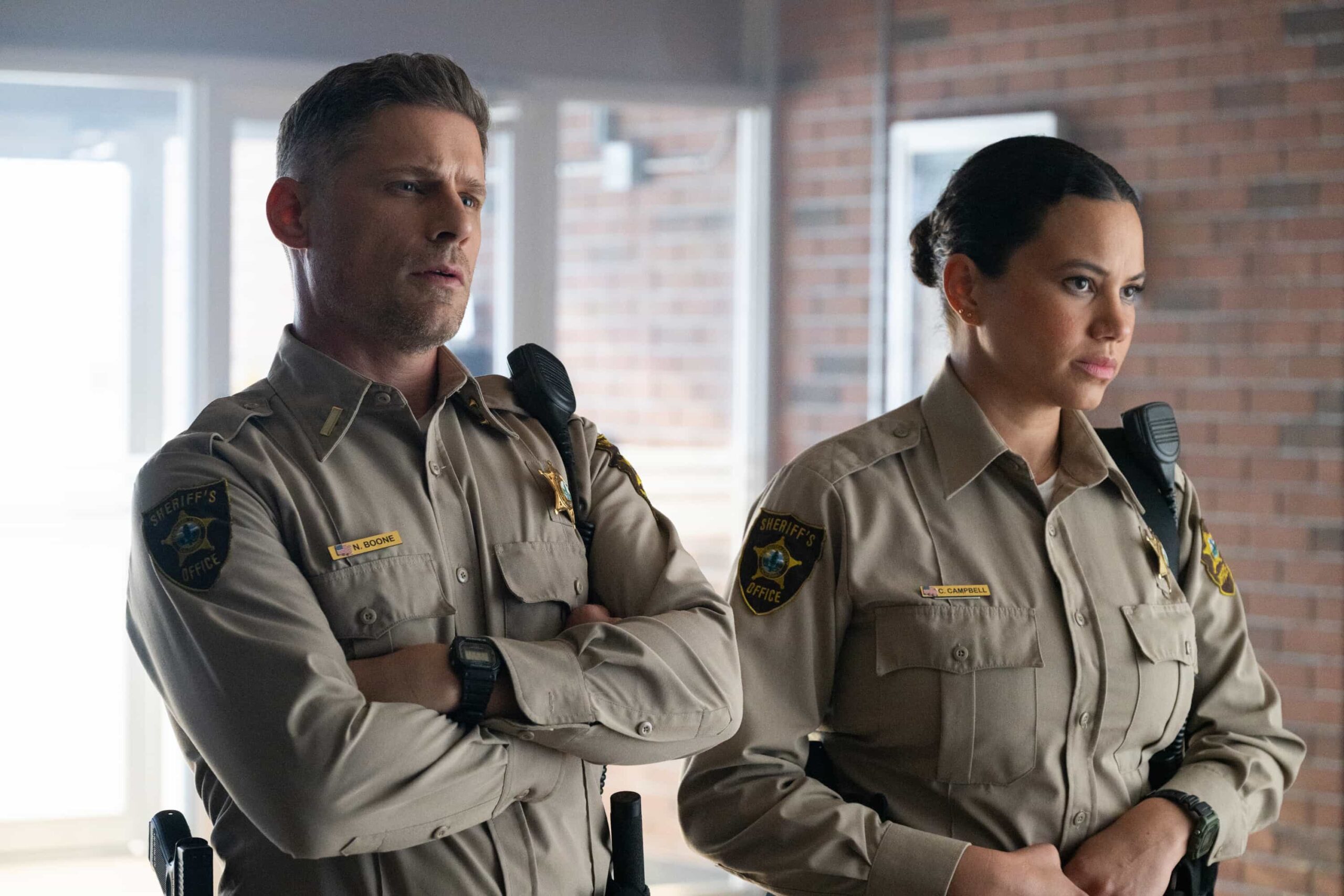 “The Sixth Man” – When a daring daylight robbery shakes the heart of Edgewater, Sheriff Mickey Fox must navigate rising tensions, personal entanglements and a town quick to judge. Meanwhile, suspicions swirl around her daughter, Skye, and her involvement in a high-profile murder case, on SHERIFF COUNTRY, Friday, Oct. 31 (8:00-9:00 PM, ET/PT) on the CBS Television Network, and streaming on Paramount+ (live and on-demand for Paramount+ Premium plan subscribers, or on-demand for Paramount+ Essential subscribers the day after the episode airs)*. Pictured: Matt Lauria as Nathan Boone and Michele Weaver as Cassidy Campbell. Photo: Christos Kalohoridis/CBS ©2025 CBS Broadcasting, Inc. All Rights Reserved.