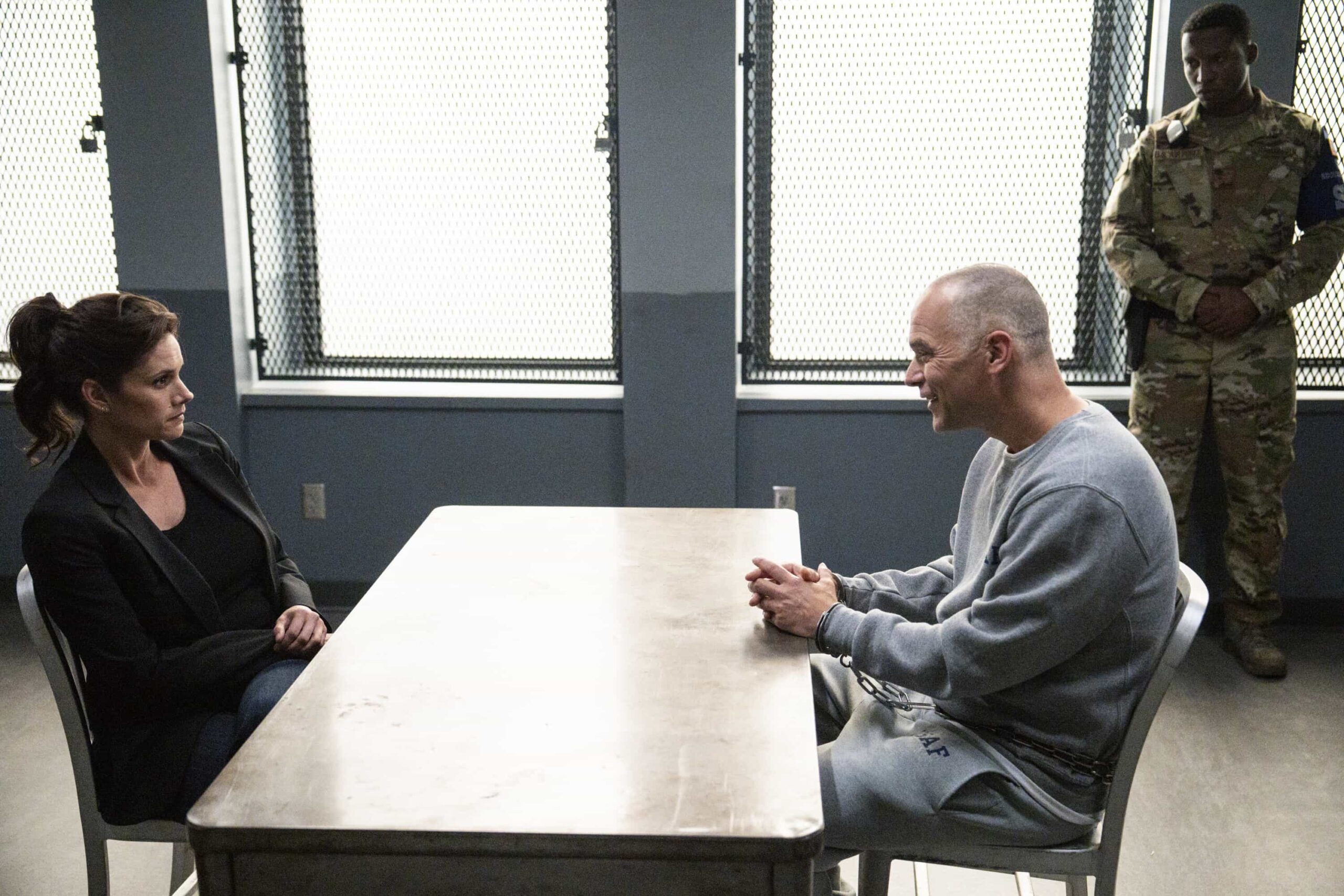 “Manifest” – Following a failed assassination attempt on a U.S. senator, OA and Maggie are tasked with escorting her back to Washington, D.C. on a flight that becomes more perilous than imagined, on FBI, Monday, Nov. 3 (9:00-10:00 PM, ET/PT) on the CBS Television Network, and streaming on Paramount+ (live and on-demand for Paramount+ Premium plan subscribers, or on-demand for Paramount+ Essential subscribers the day after the episode airs).  Pictured (L-R): Missy Peregrym as Special Agent Maggie Bell and Rudolf Martin as Oslo (Gunman / Carl Amerson). Photo: Bennett Raglin/CBS ©2025 CBS Broadcasting, Inc. All Rights Reserved.