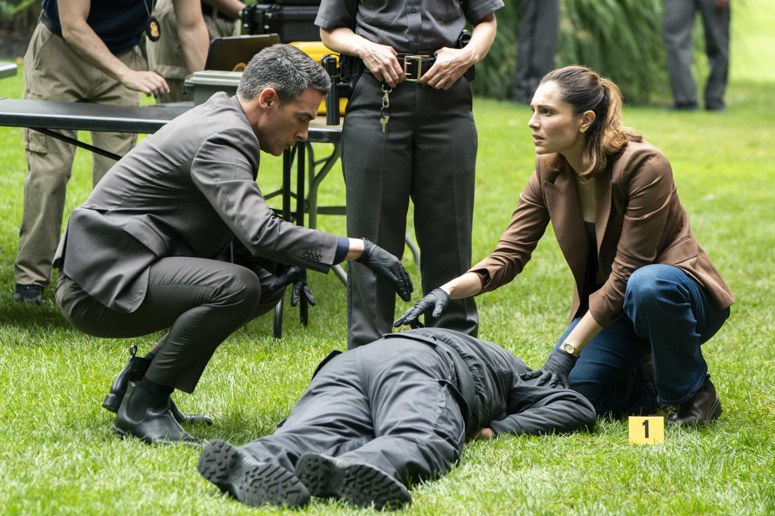 “Manifest” – Following a failed assassination attempt on a U.S. senator, OA and Maggie are tasked with escorting her back to Washington, D.C. on a flight that becomes more perilous than imagined, on FBI, Monday, Nov. 3 (9:00-10:00 PM, ET/PT) on the CBS Television Network, and streaming on Paramount+ (live and on-demand for Paramount+ Premium plan subscribers, or on-demand for Paramount+ Essential subscribers the day after the episode airs).  Pictured (L-R): John Boyd as Special Agent Stuart Scola and Juliana Aidén Martinez as Eva Ramos. Photo: Bennett Raglin/CBS ©2025 CBS Broadcasting, Inc. All Rights Reserved.