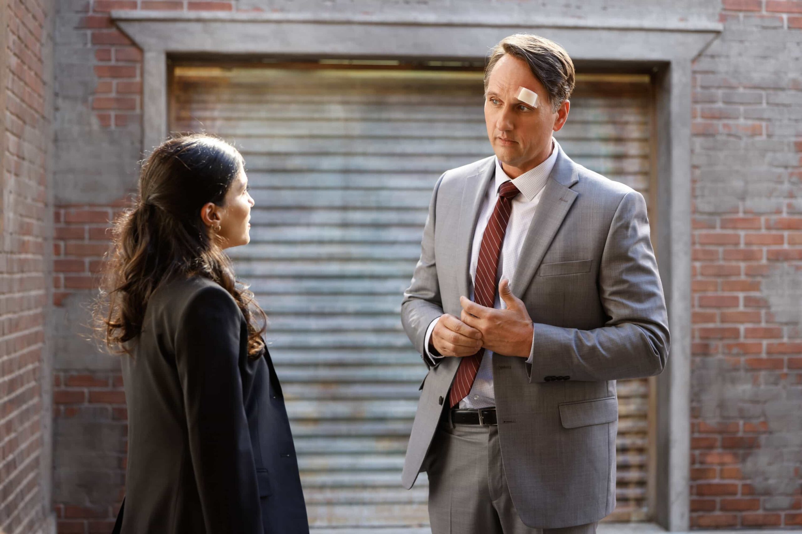 “Gone Girls” – The team investigates a U.S. marine who is believed to have kidnapped the wife of one of the most powerful men at the Department of Justice, on the CBS Original series NCIS, Tuesday, Nov. 4 (8:00-9:00 PM, ET/PT) on the CBS Television Network, and streaming on Paramount+ (live and on demand for Paramount+ Premium plan subscribers, or on demand for Paramount+ Essential subscribers the day after the episode airs)*. Series star Rocky Carroll directs the episode.  Pictured (L-R): Nazneen Contractor as Senior FBI Agent Beth Rollins and Jim Klock as Deputy Attorney General Brett Gaines.  Photo: Sonja Flemming/CBS ©2025 CBS Broadcasting, Inc. All Rights Reserved.